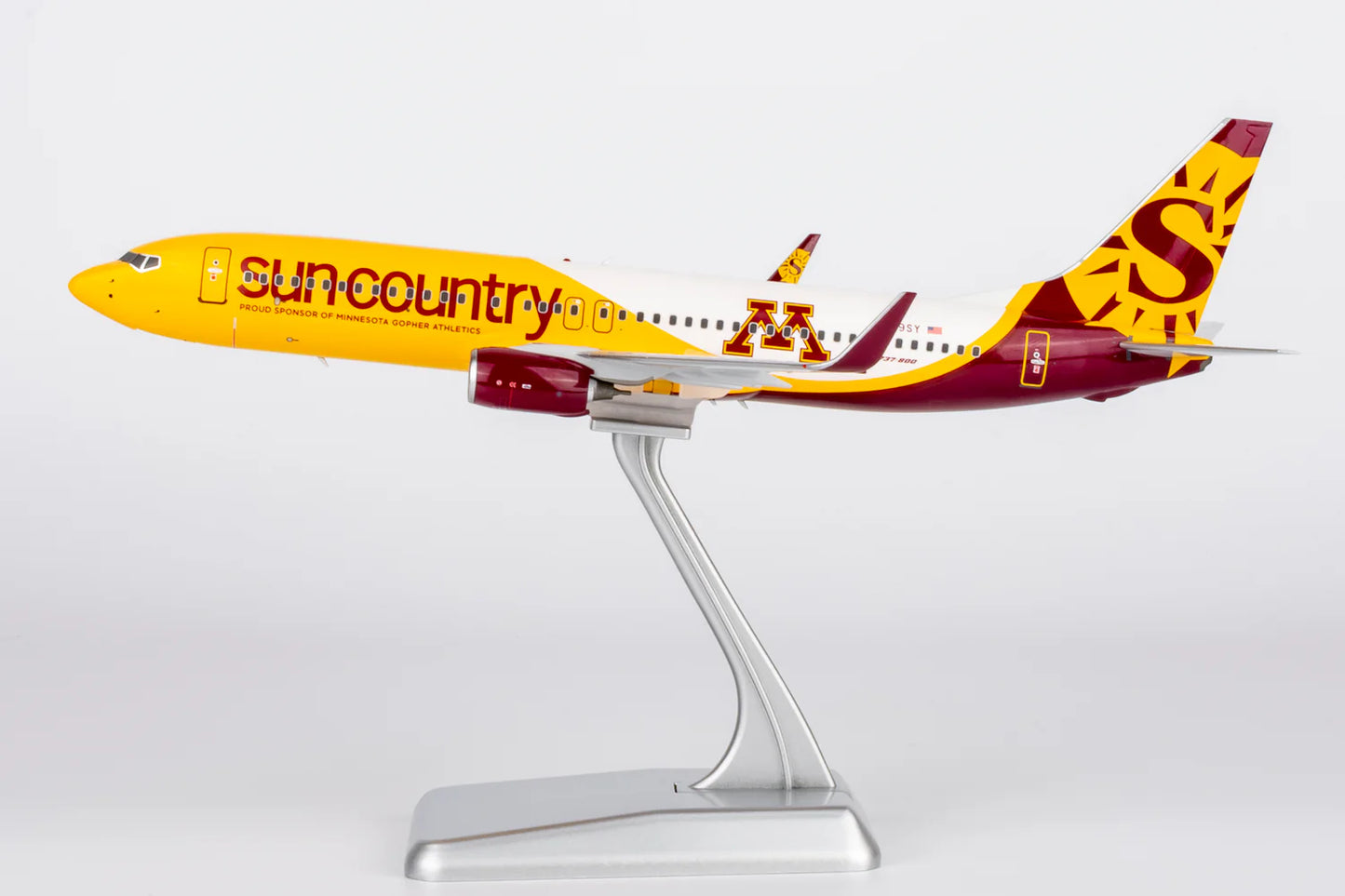 SUN COUNTRY AIRLINES B737-800W