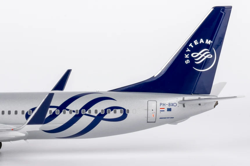 KLM DUCTH ROYAL AIRLINES "SKYTEAM" B737-900ER/W