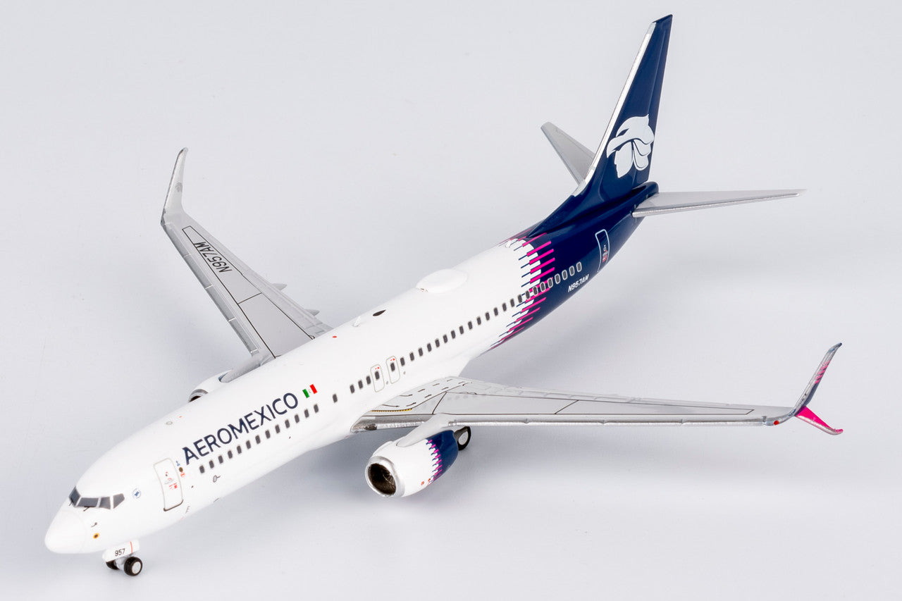 AEROMEXICO "NEW PAINT" B737-800W