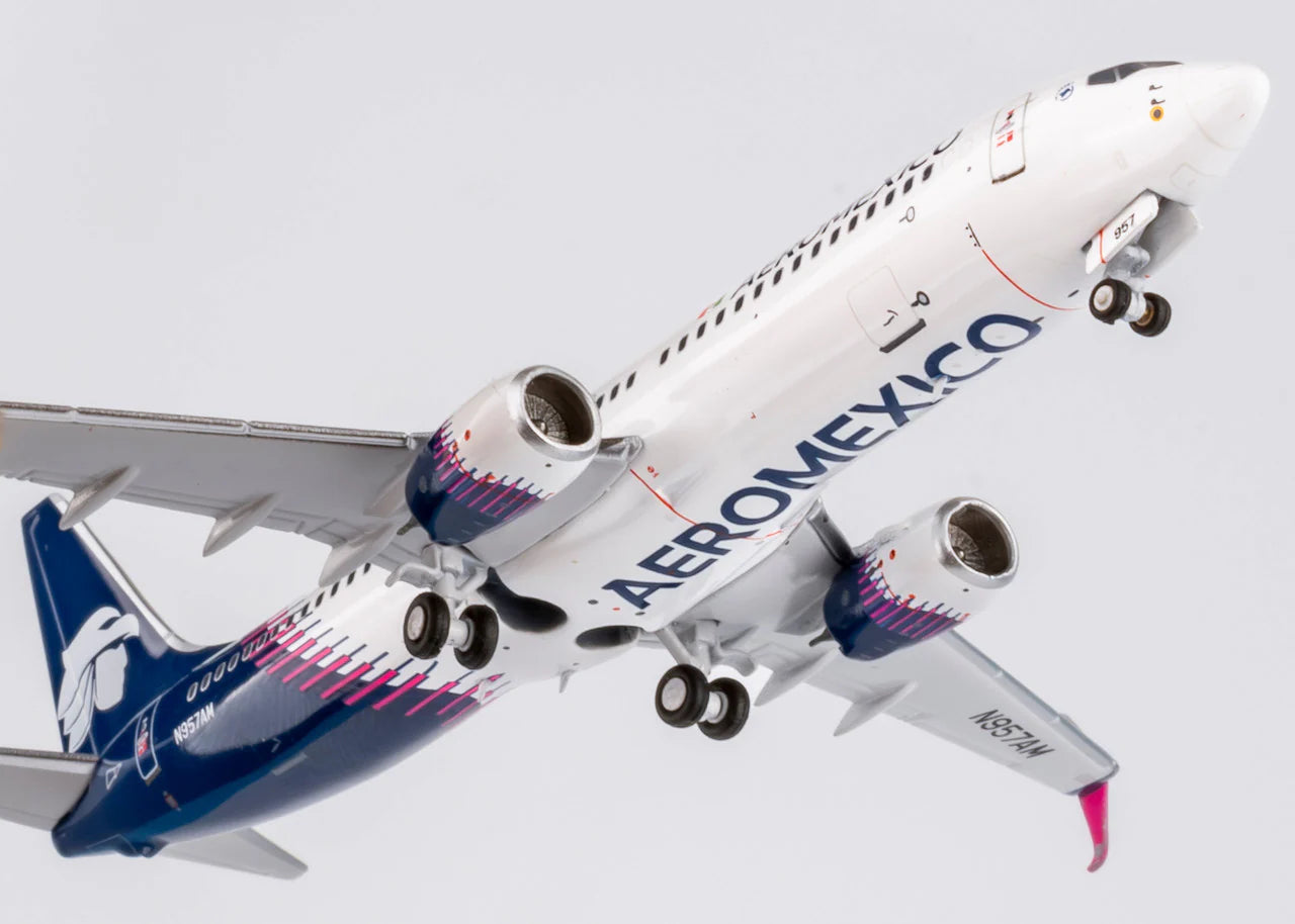 AEROMEXICO "NEW PAINT" B737-800W