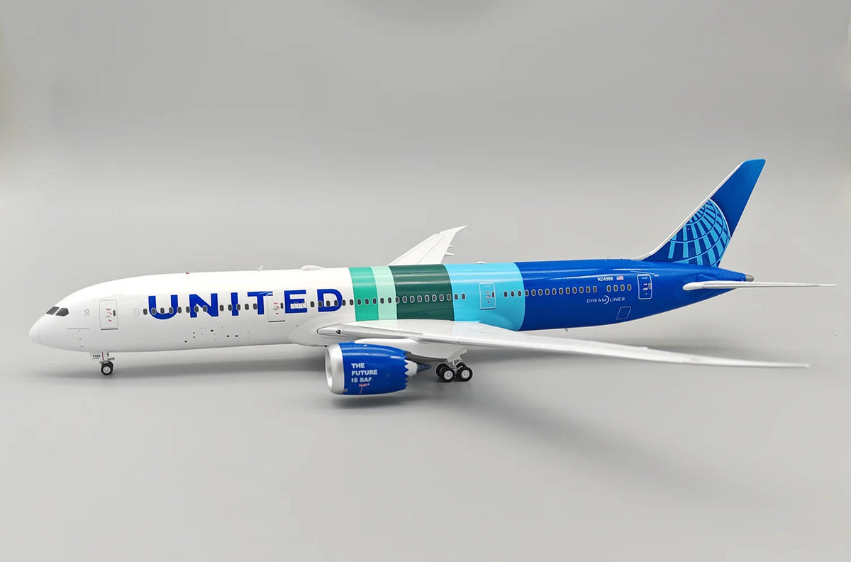 UNITED AIRLINES B787-9 "THE FUTURE IS SAF"