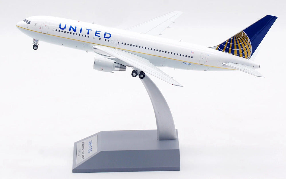 UNITED AIRLINES B767-224