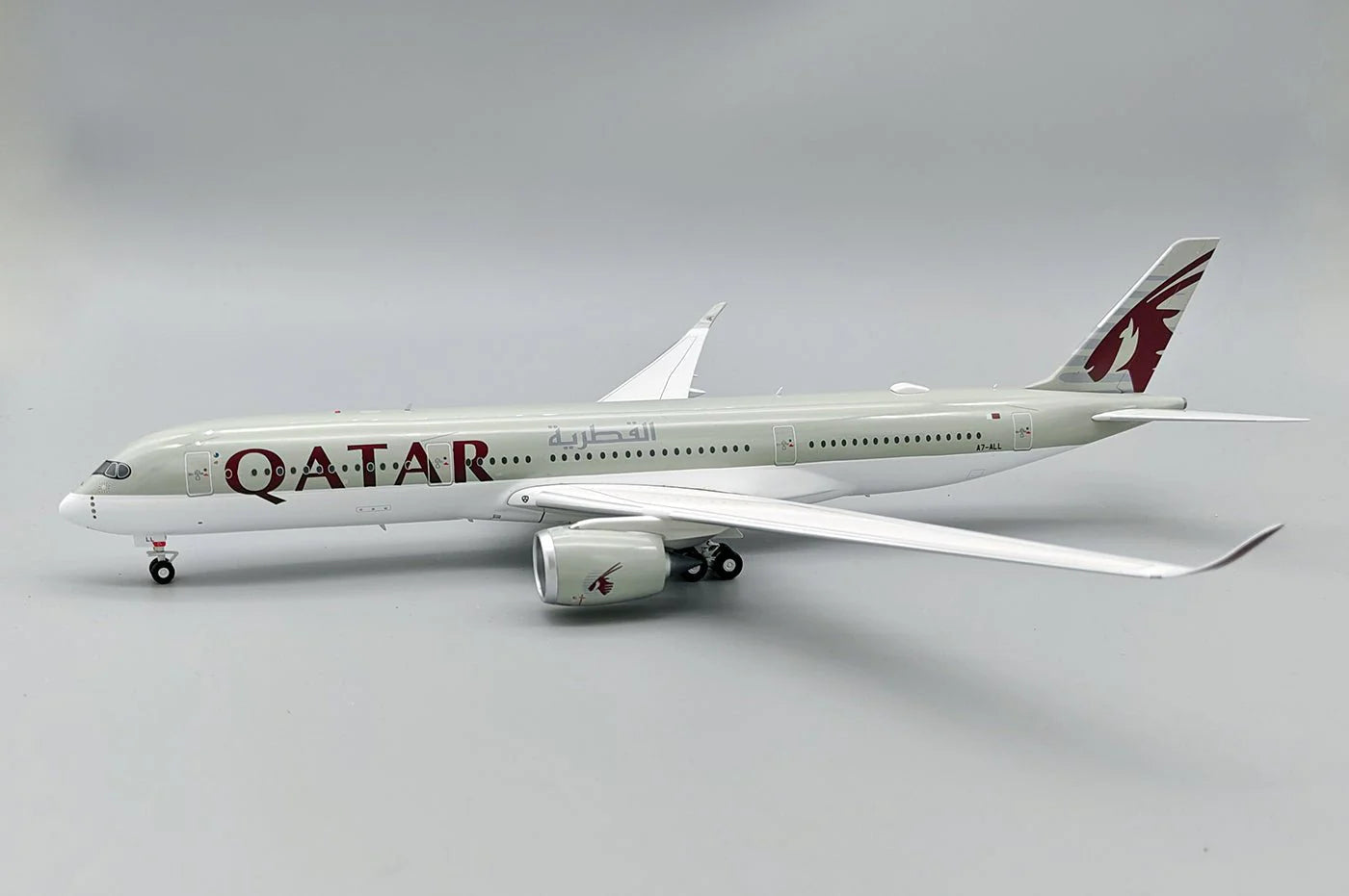 QATAR AIRLINES A350-900