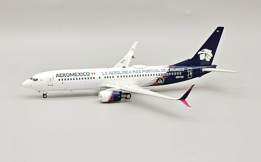 AEROMEXICO B737-800