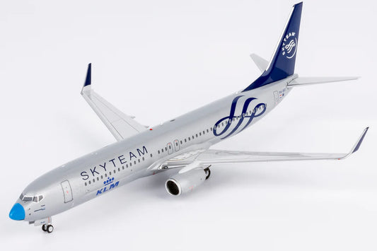 KLM DUCTH ROYAL AIRLINES "SKYTEAM"  B737-900ER/W