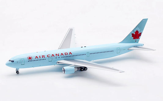 AIR CANADA  B767-300