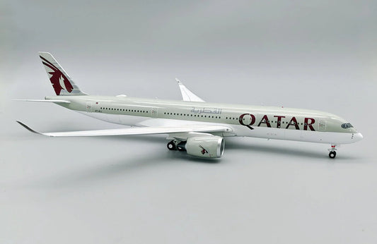 QATAR AIRLINES A350-900