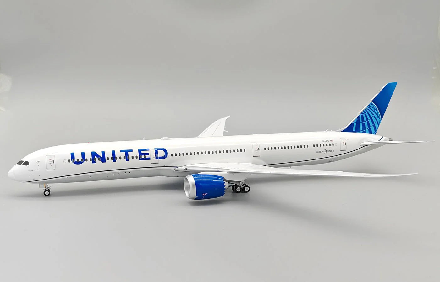 UNITED AIRLINES B787-10
